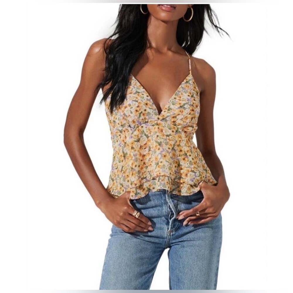 ASTR The Label Purple & Yellow Floral Top